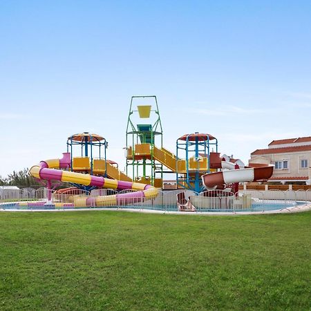 Ramada Hotel & Suites By Wyndham Ayia Napa Exterior foto